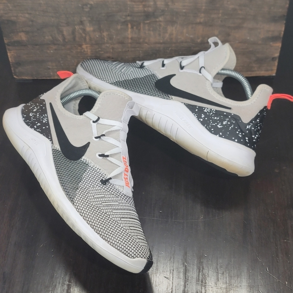 Nike Free TR 8 Trainers " White/Black/Total Crimson" Mens 8.5 Good Cond! - Picture 2 of 12